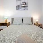 Lägenhet La Maison Celeste Jardin Et Charme En Hauteur