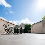 Lägenhet La Maison Celeste Jardin Et Charme En Hauteur Cholet