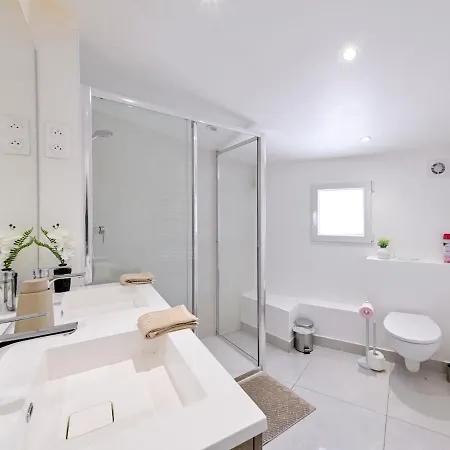 La Maison Celeste Jardin Et Charme En Hauteur Apartamento *