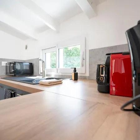 La Maison Celeste Jardin Et Charme En Hauteur