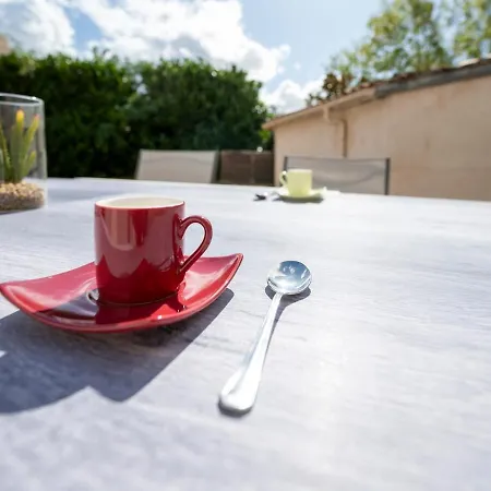 La Maison Celeste Jardin Et Charme En Hauteur *