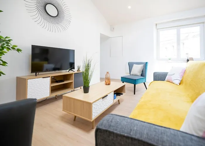 La Maison Celeste Jardin Et Charme En Hauteur * Cholet